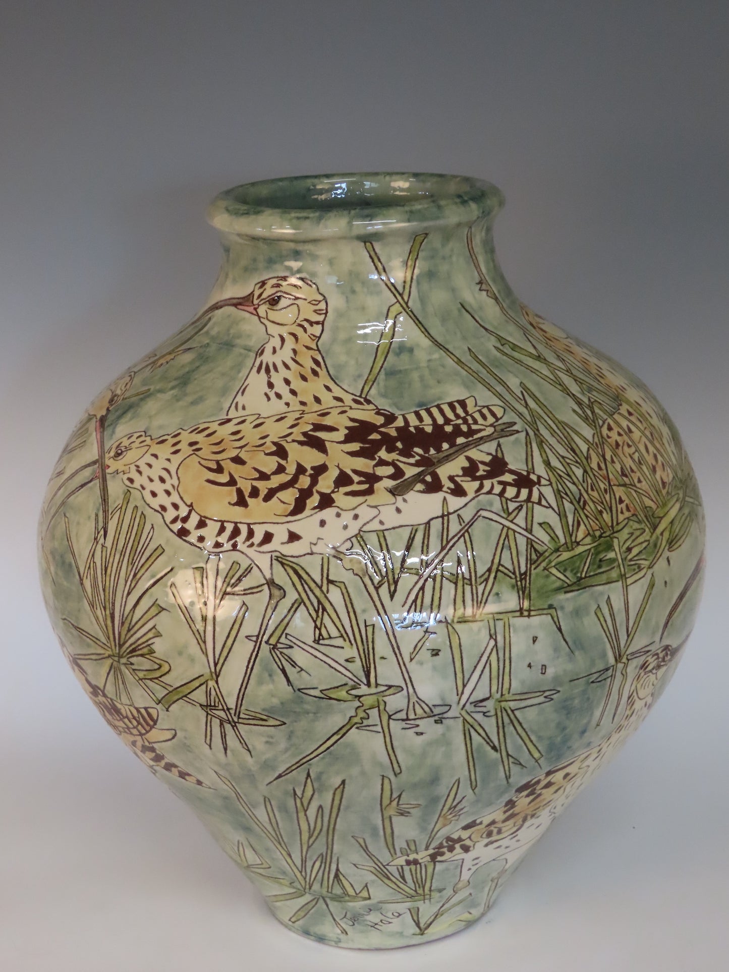Large vessel  depicting Curlews on Bodmin moor.